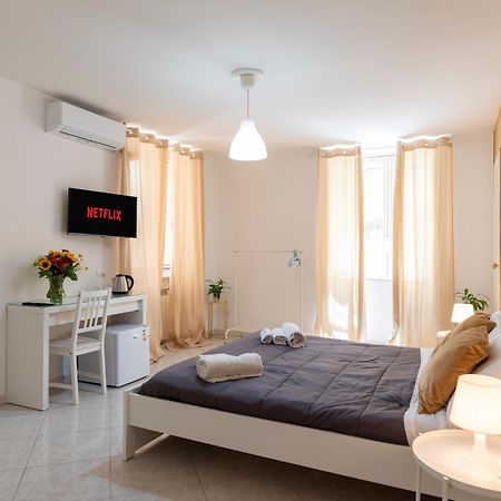 Napoli Centro, Dm Suites Esterno foto