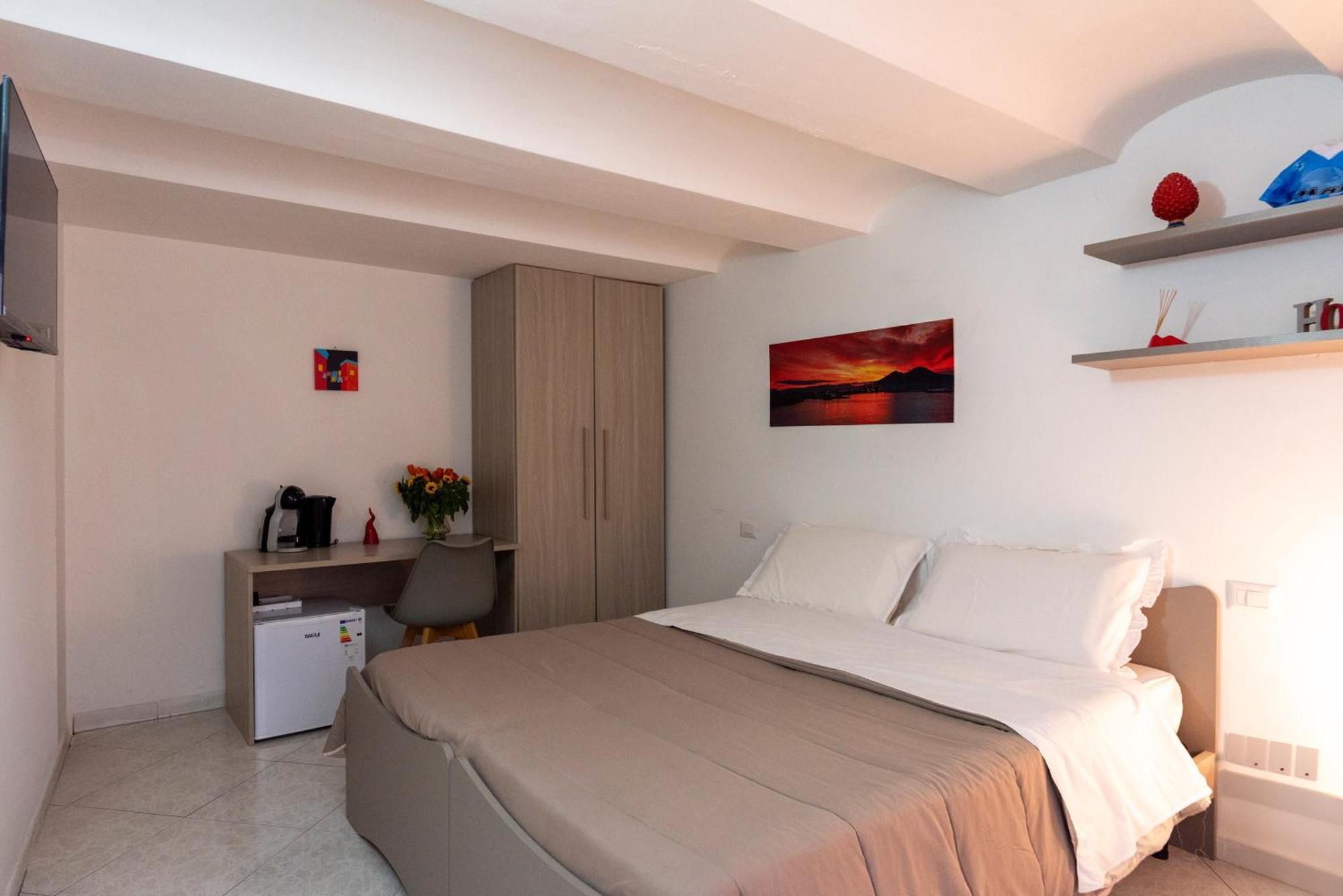 Napoli Centro, Dm Suites Esterno foto