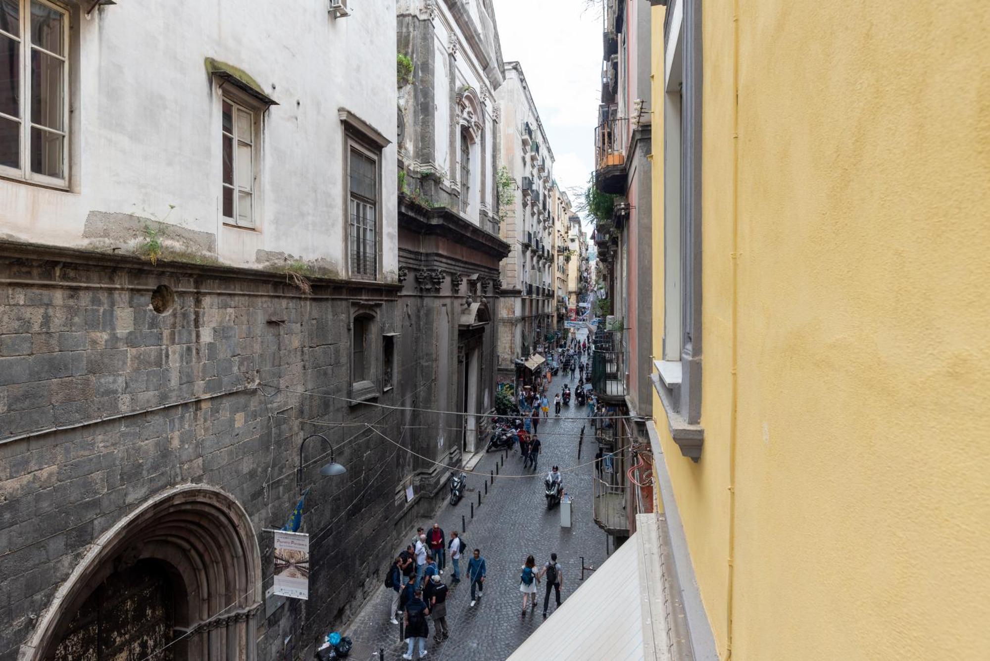Napoli Centro, Dm Suites Esterno foto
