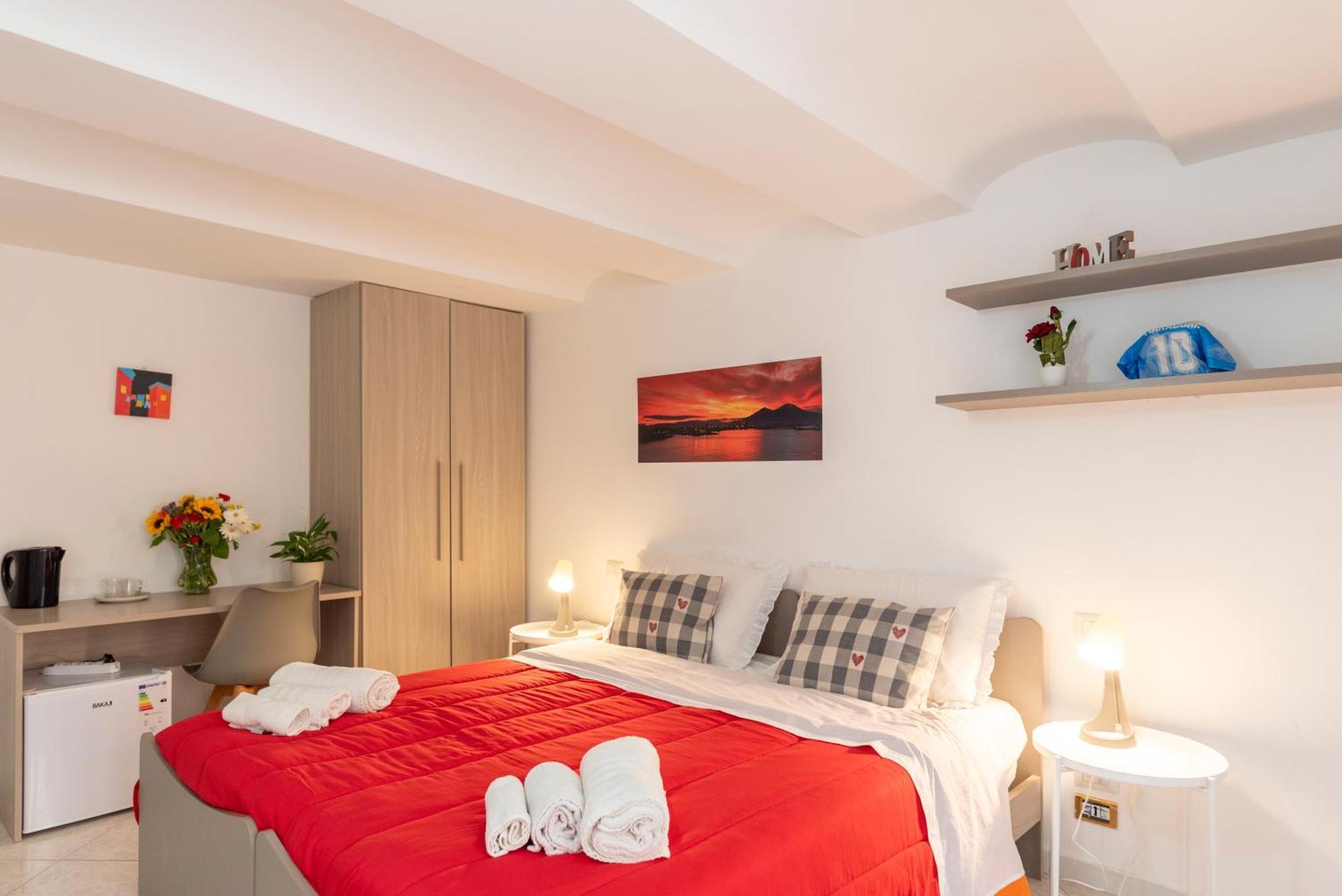 Napoli Centro, Dm Suites Esterno foto