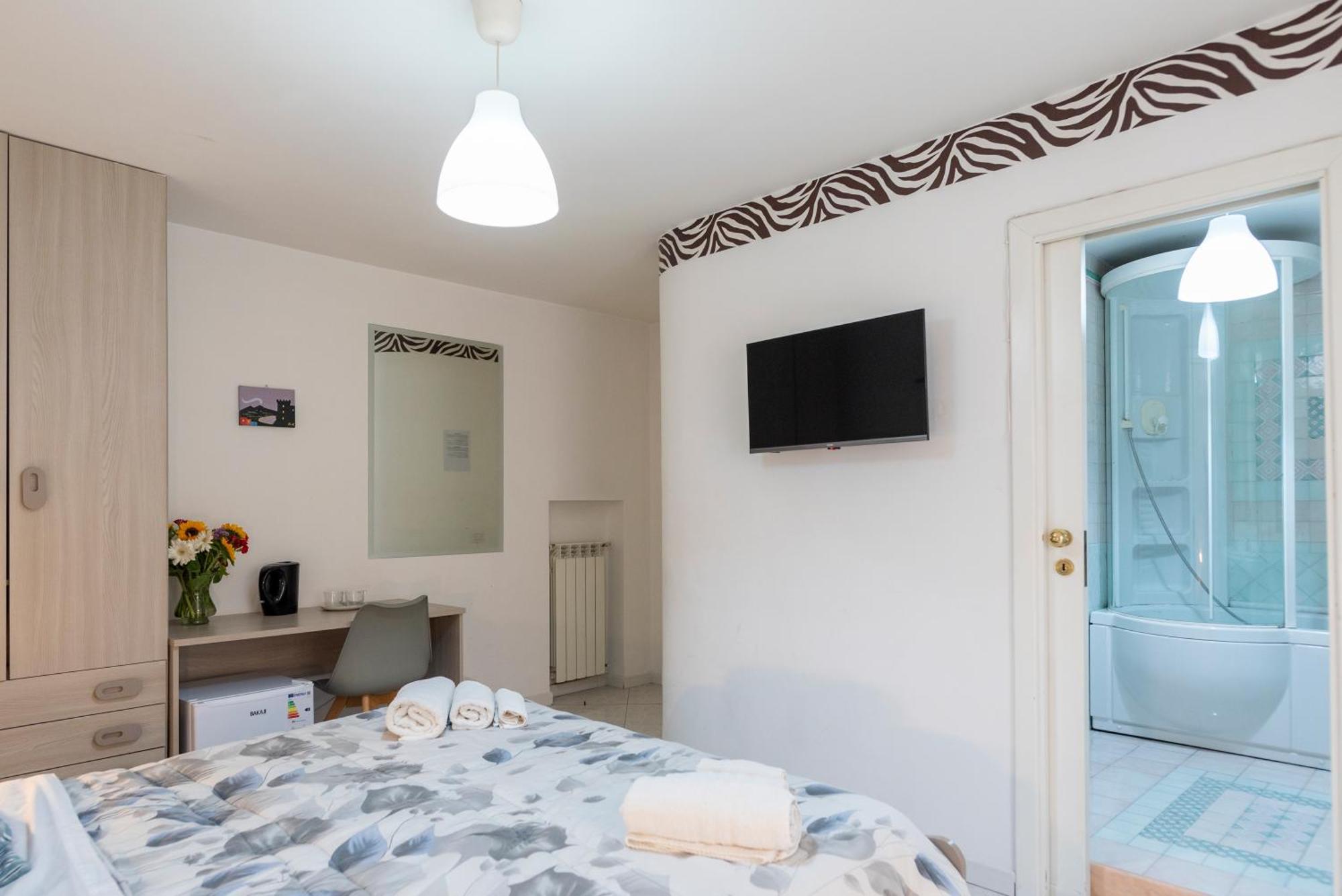 Napoli Centro, Dm Suites Esterno foto